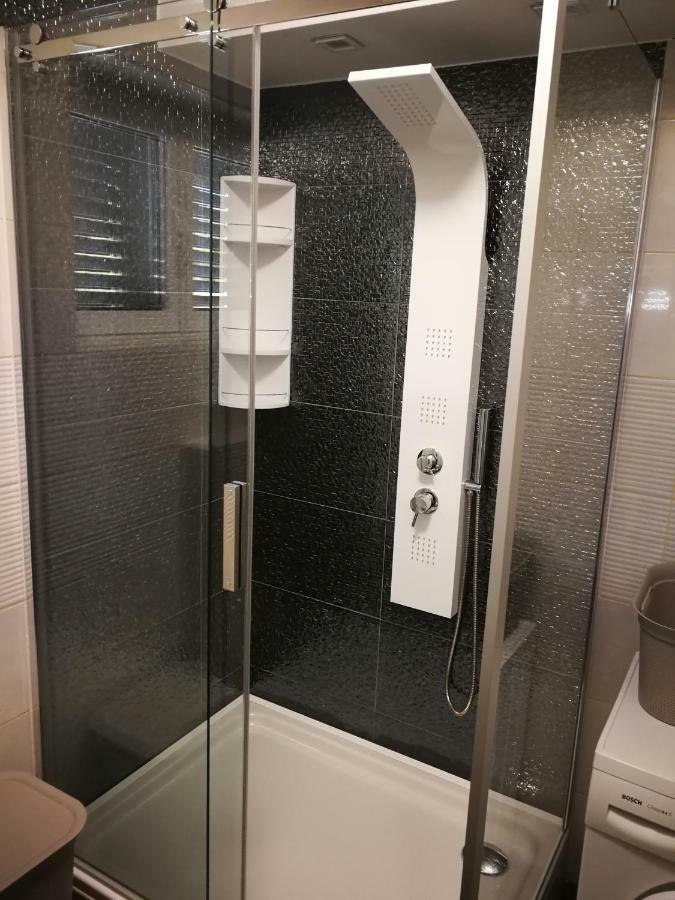 Villa Confido Luxury Apartment 01 Donji Seget Dış mekan fotoğraf